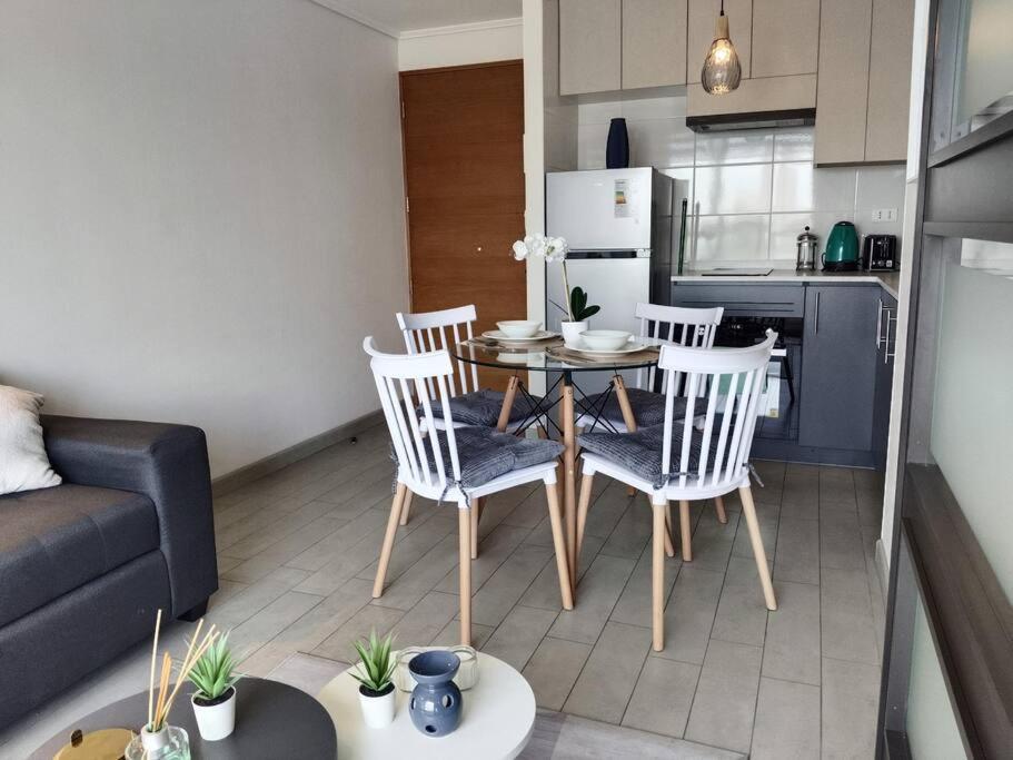 Apartamento Luminoso Y Lindo Depto Con Balcon Santiago