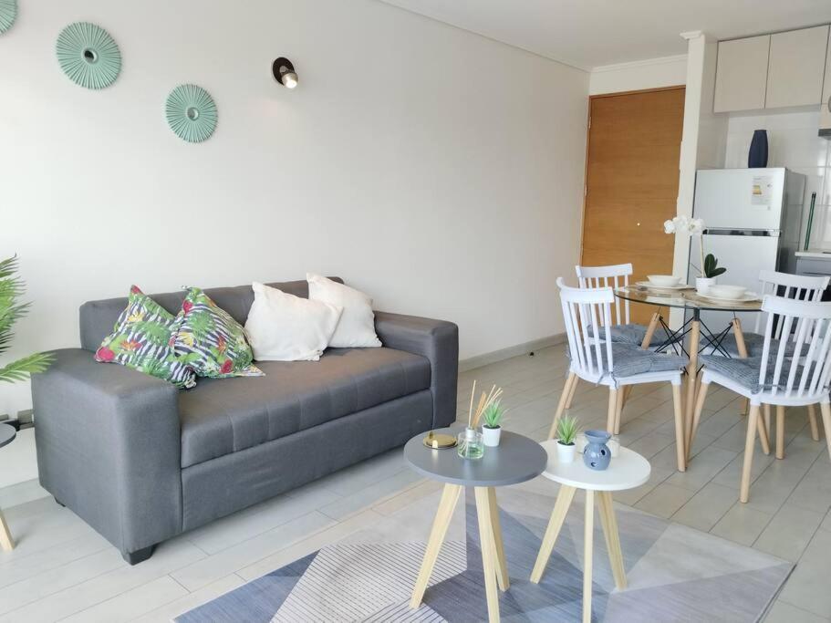 Luminoso Y Lindo Depto Con Balcon Apartment Santiago